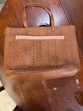 Women’s Quilted Tote Bag in Brown